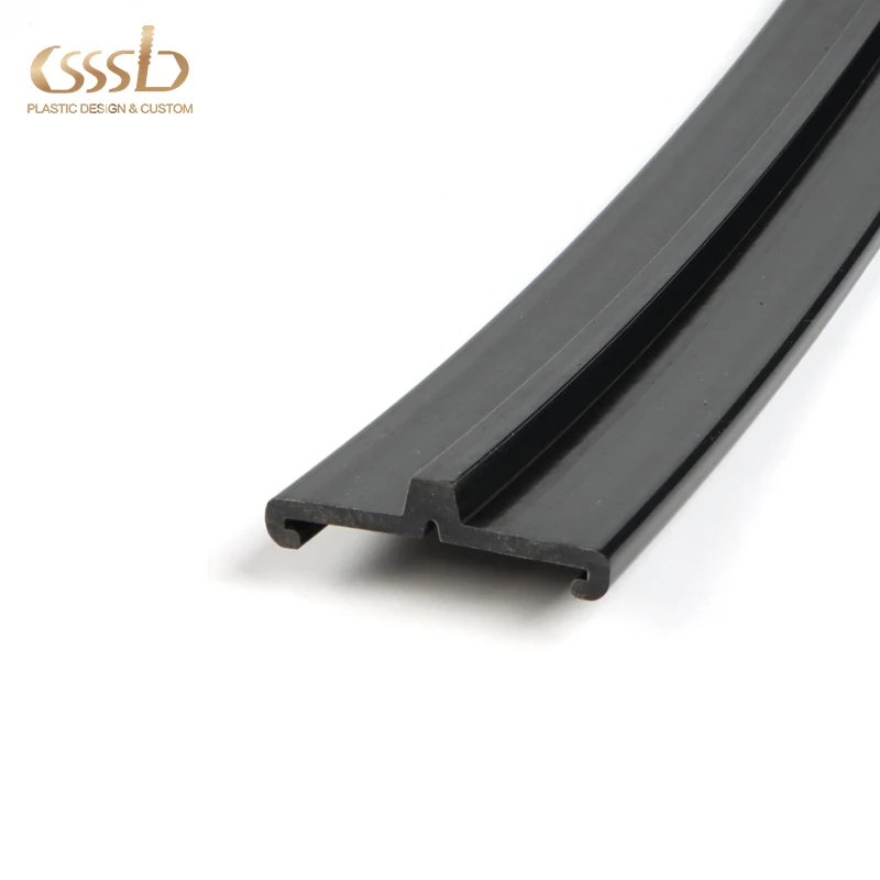 Flexible plastic extrusion profile
