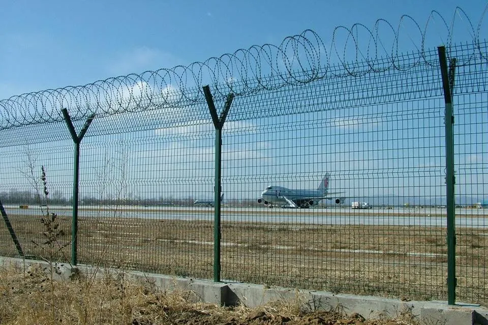 Read More About airport fence company