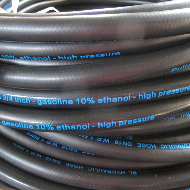 Black Color Wrapped Surface Gasoline Hose
